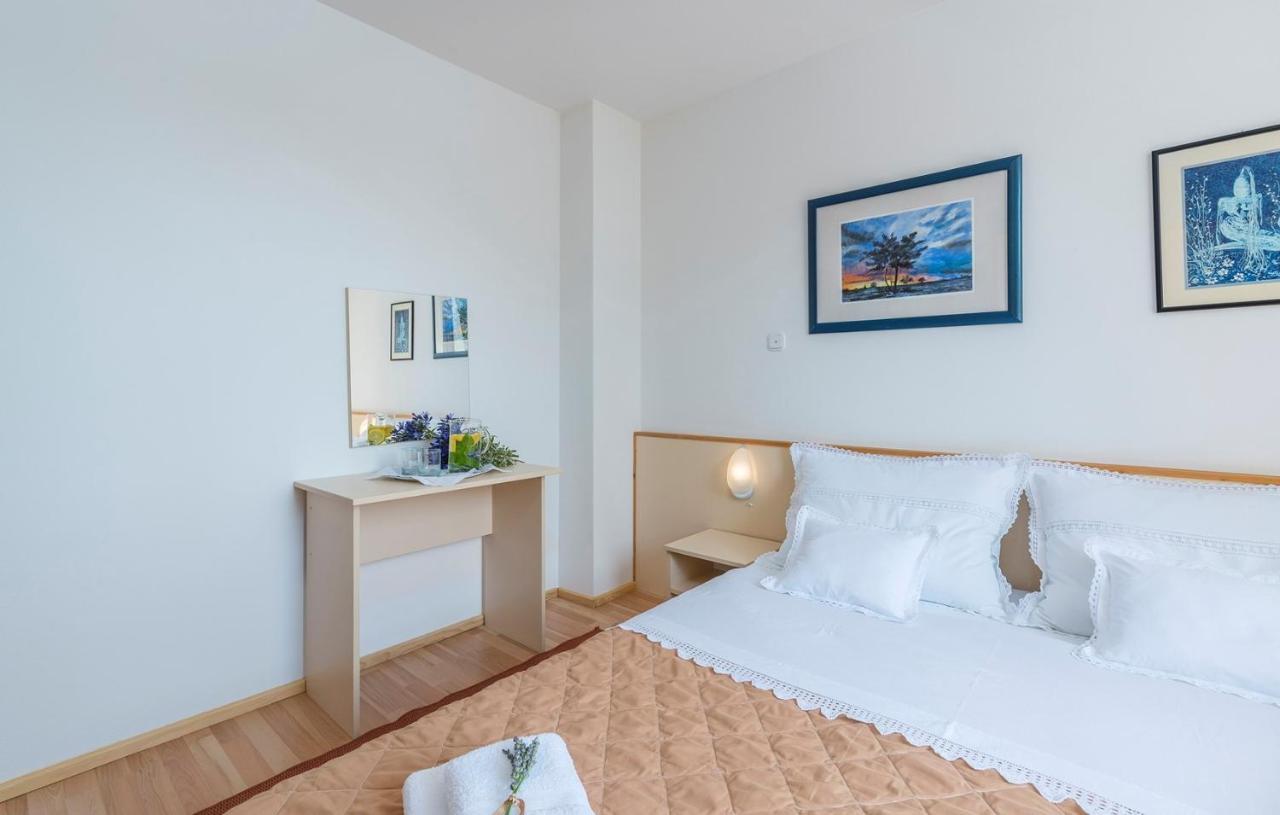 Apartment Nensi Пореч Экстерьер фото